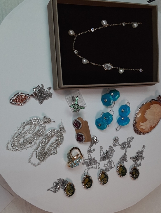 Jewelry - 🎁GIFTS🎁, Christmas In July Giveaway. 20 Prizes.